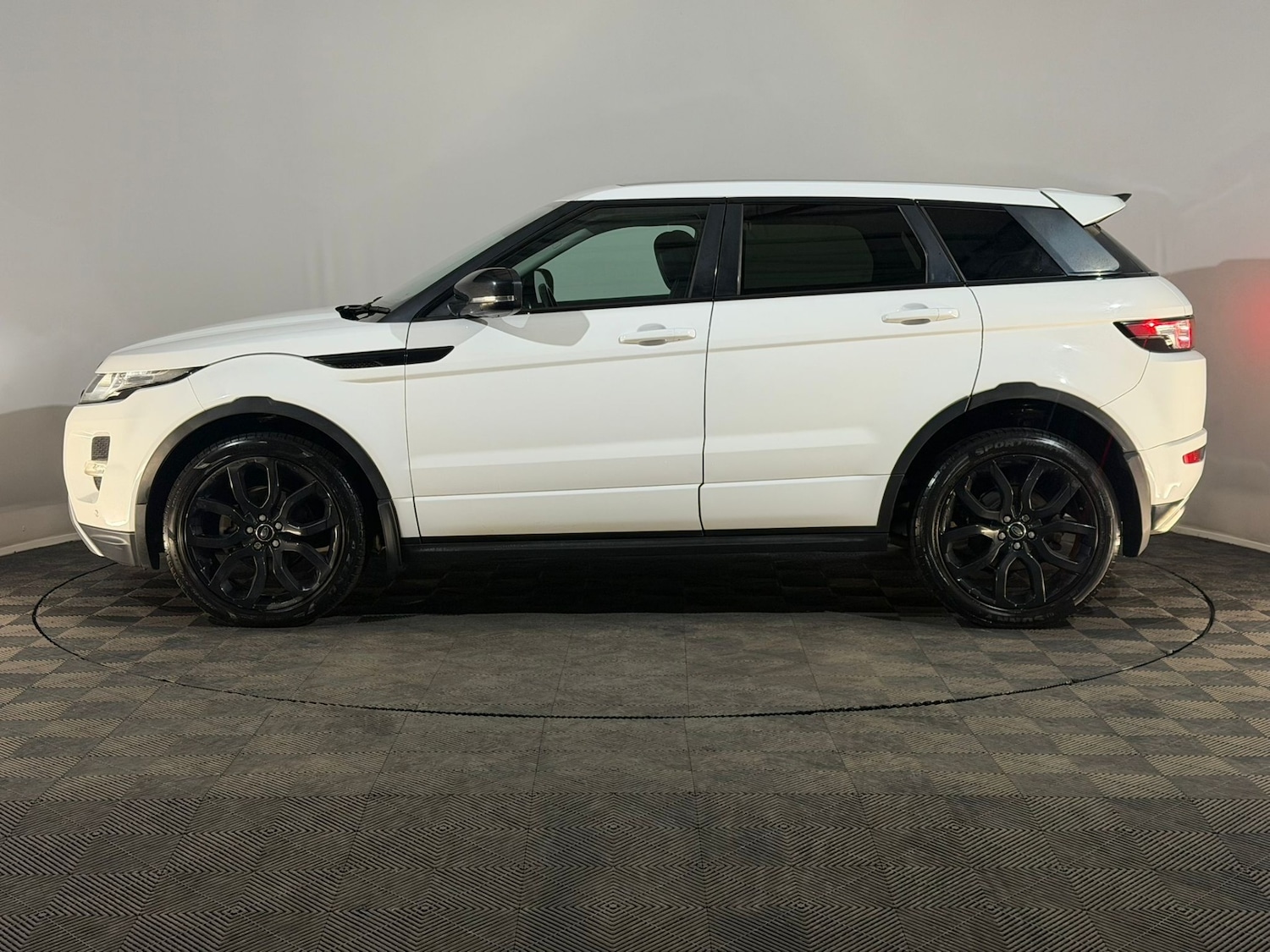 Used Land Rover Range Rover Evoque 2013 for sale - 77501265: Photo 5