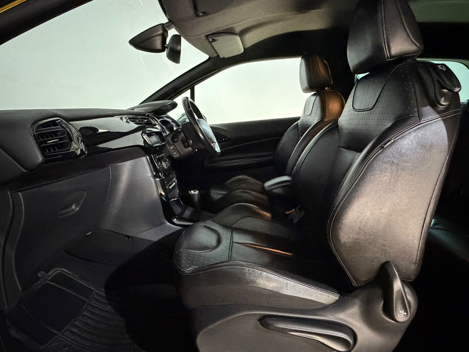 Used Citroen DS3 2018 for sale - 78136977: Photo 16