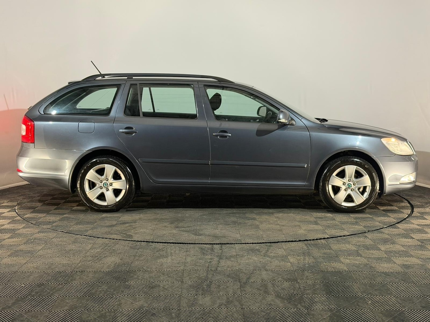 Used Skoda Octavia 2012 for sale - 76803213: Photo 4