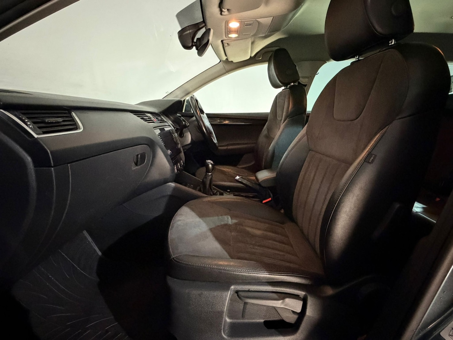 Used Skoda Octavia 2018 for sale - 77398264: Photo 14