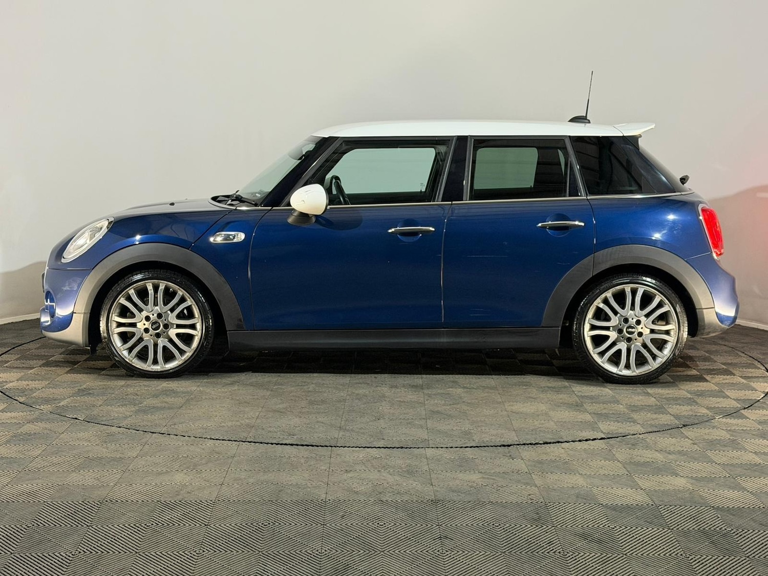 Used MINI Hatch 2014 for sale - 77590826: Photo 5