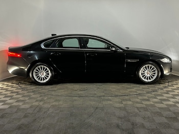 Used Jaguar XF 2016 for sale - 75894687: Photo