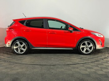 Used Ford Fiesta 2018 for sale - 77618332: Photo