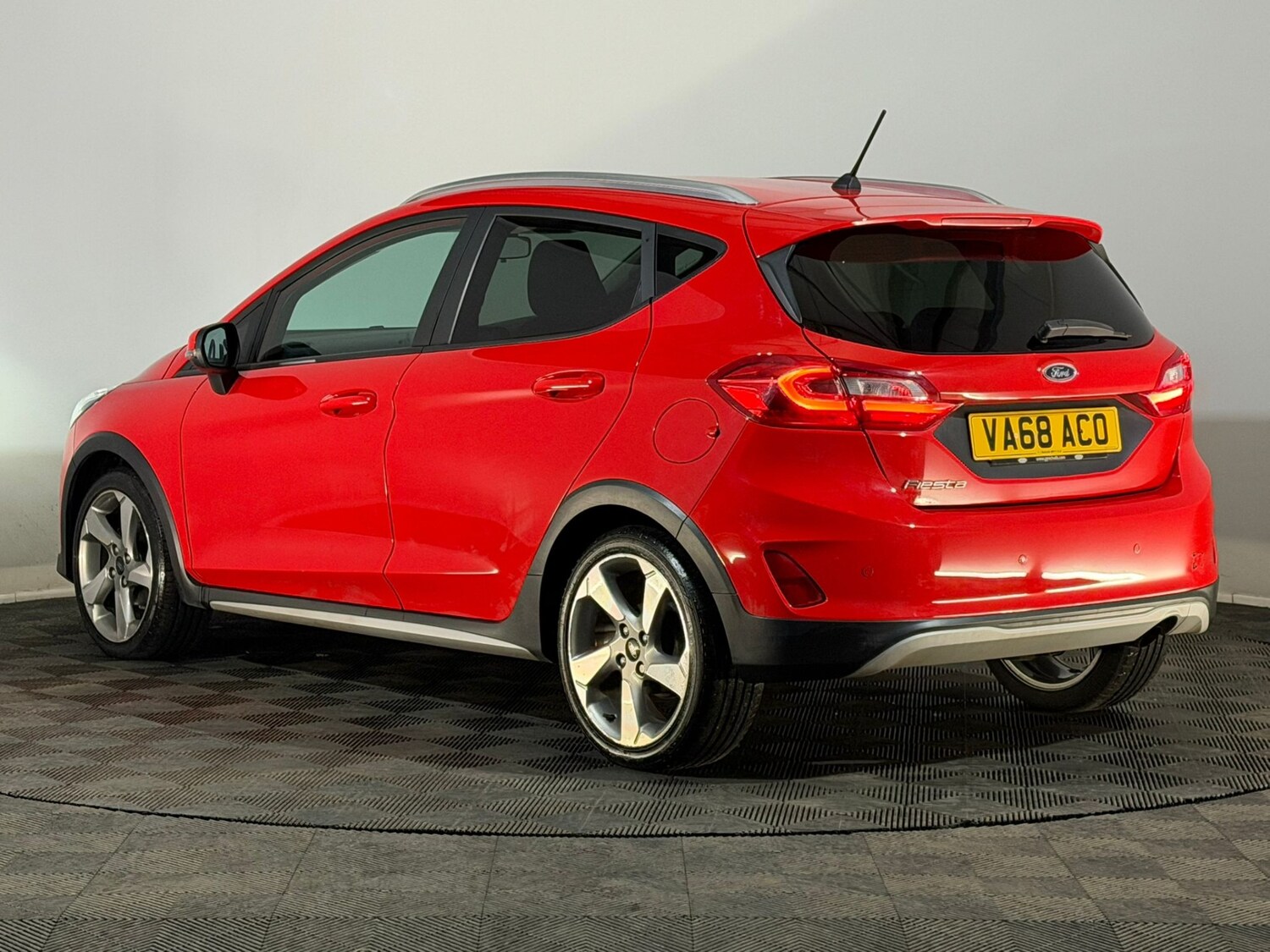 Used Ford Fiesta 2018 for sale - 77618332: Photo 8