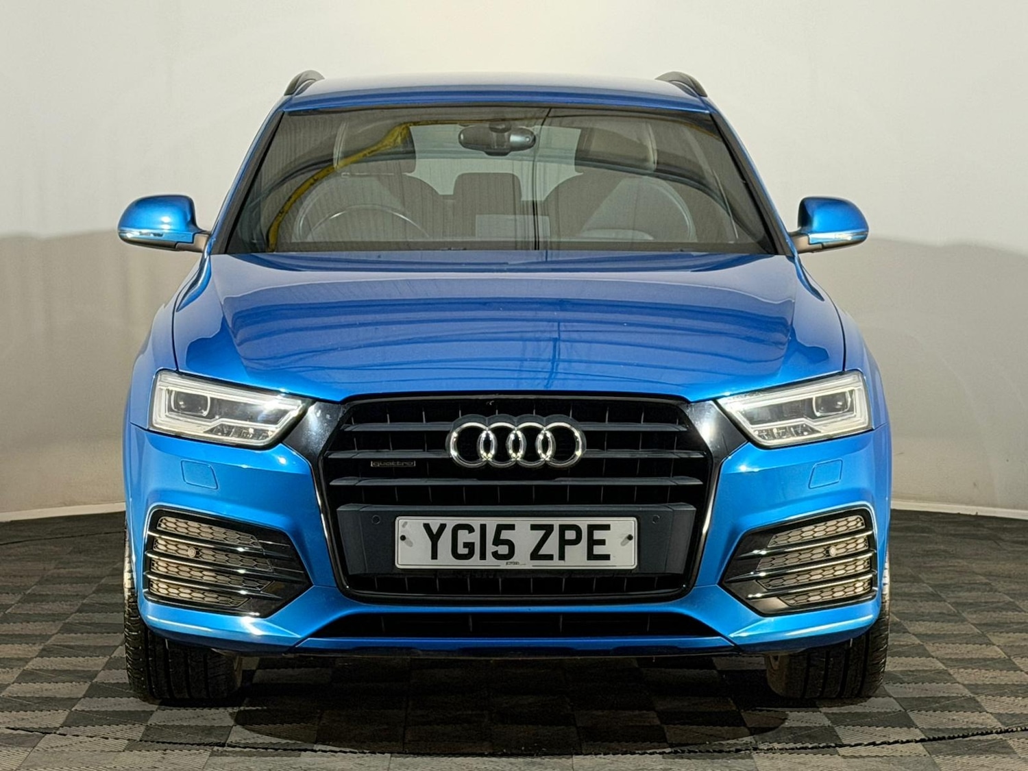 Used Audi Q3 2015 for sale - 77674219: Photo 2