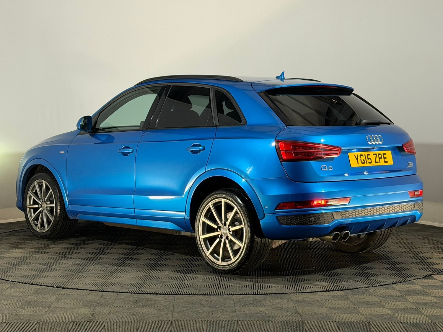 Used Audi Q3 2015 for sale - 77674219: Photo 9