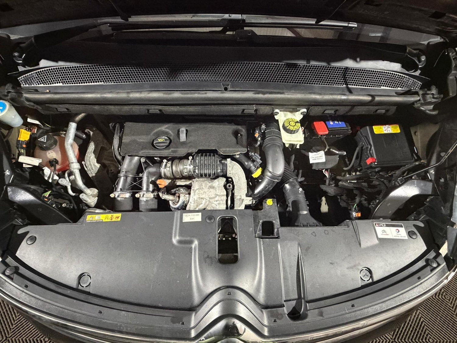 Used Citroen C4 Grand Picasso 2014 for sale - 76500933: Photo 10