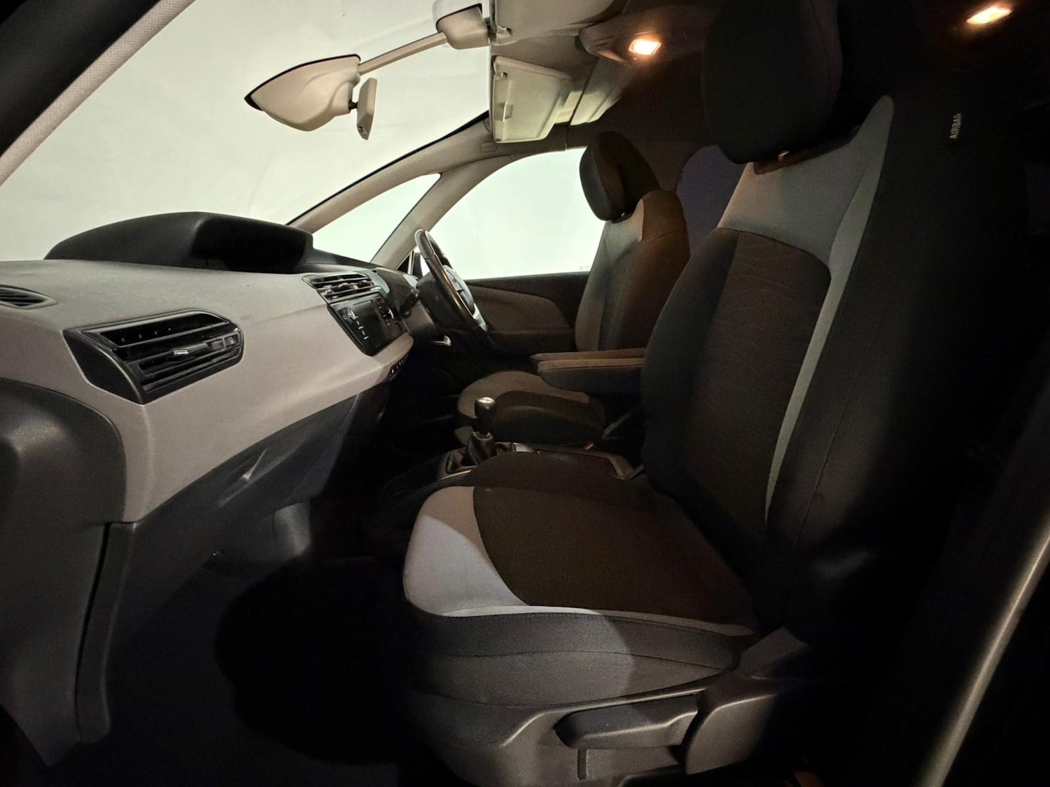 Used Citroen C4 Grand Picasso 2014 for sale - 76500933: Photo 17