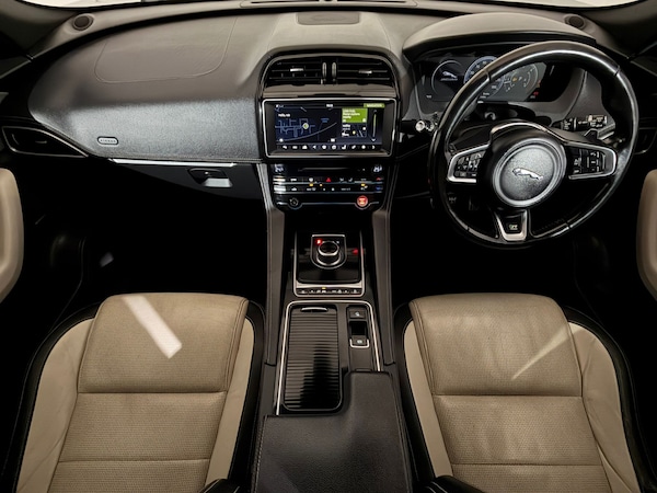 Used Jaguar F-Pace 2017 for sale - 76311030: Photo 11