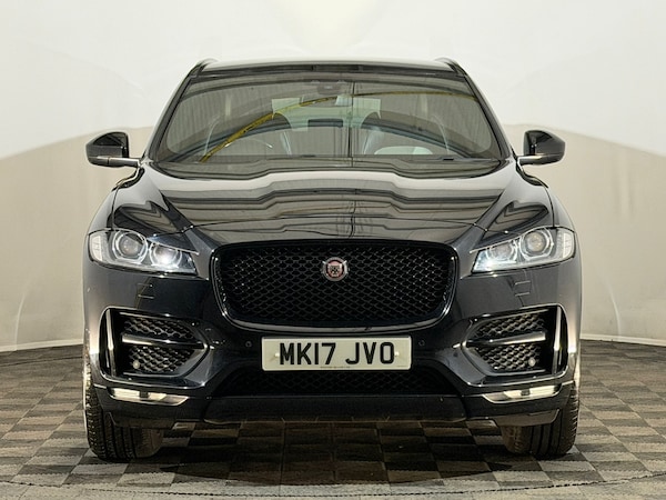 Used Jaguar F-Pace 2017 for sale - 76311030: Photo 2