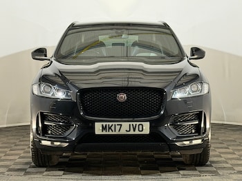 Used Jaguar F-Pace 2017 for sale - 76311030: Photo 2
