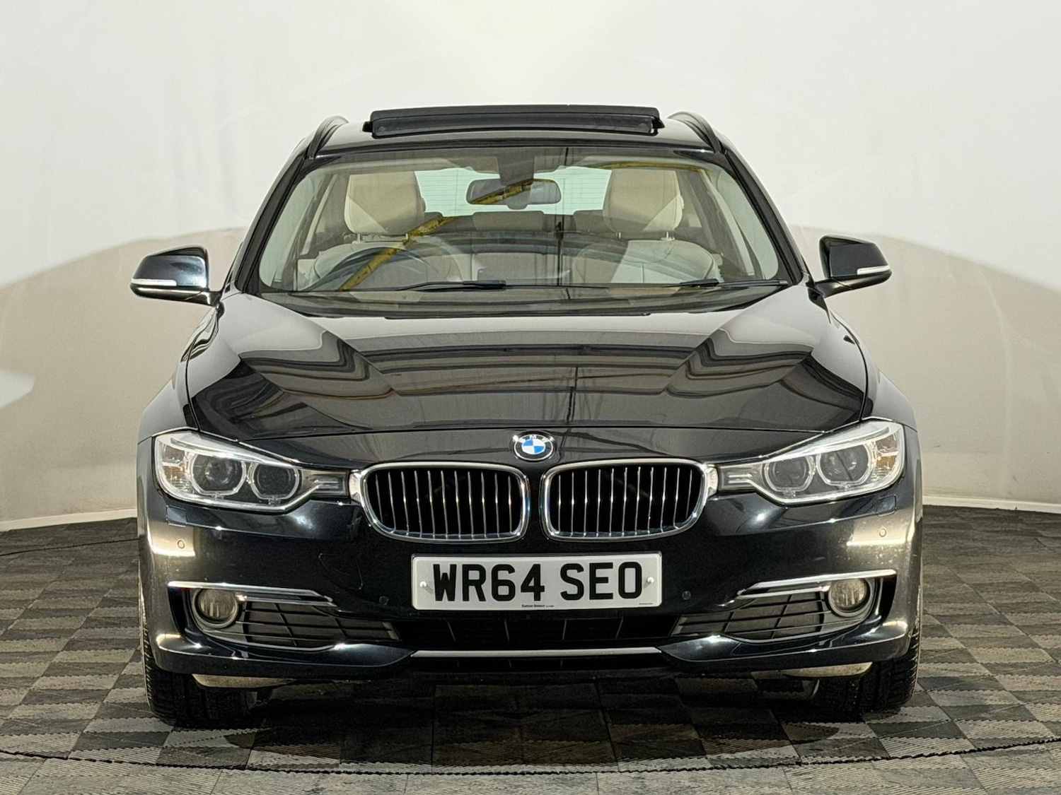 Used BMW 3 Series 2014 for sale - 76500844: Photo 2