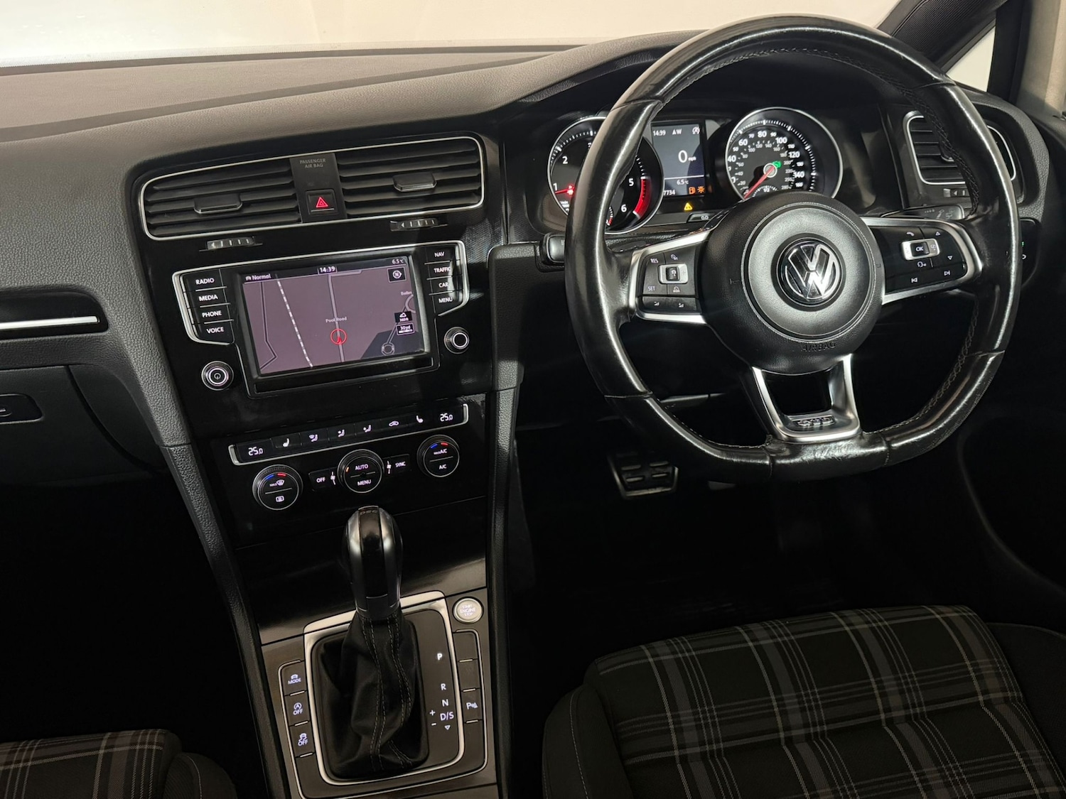 Used Volkswagen Golf 2016 for sale - 77340328: Photo 12