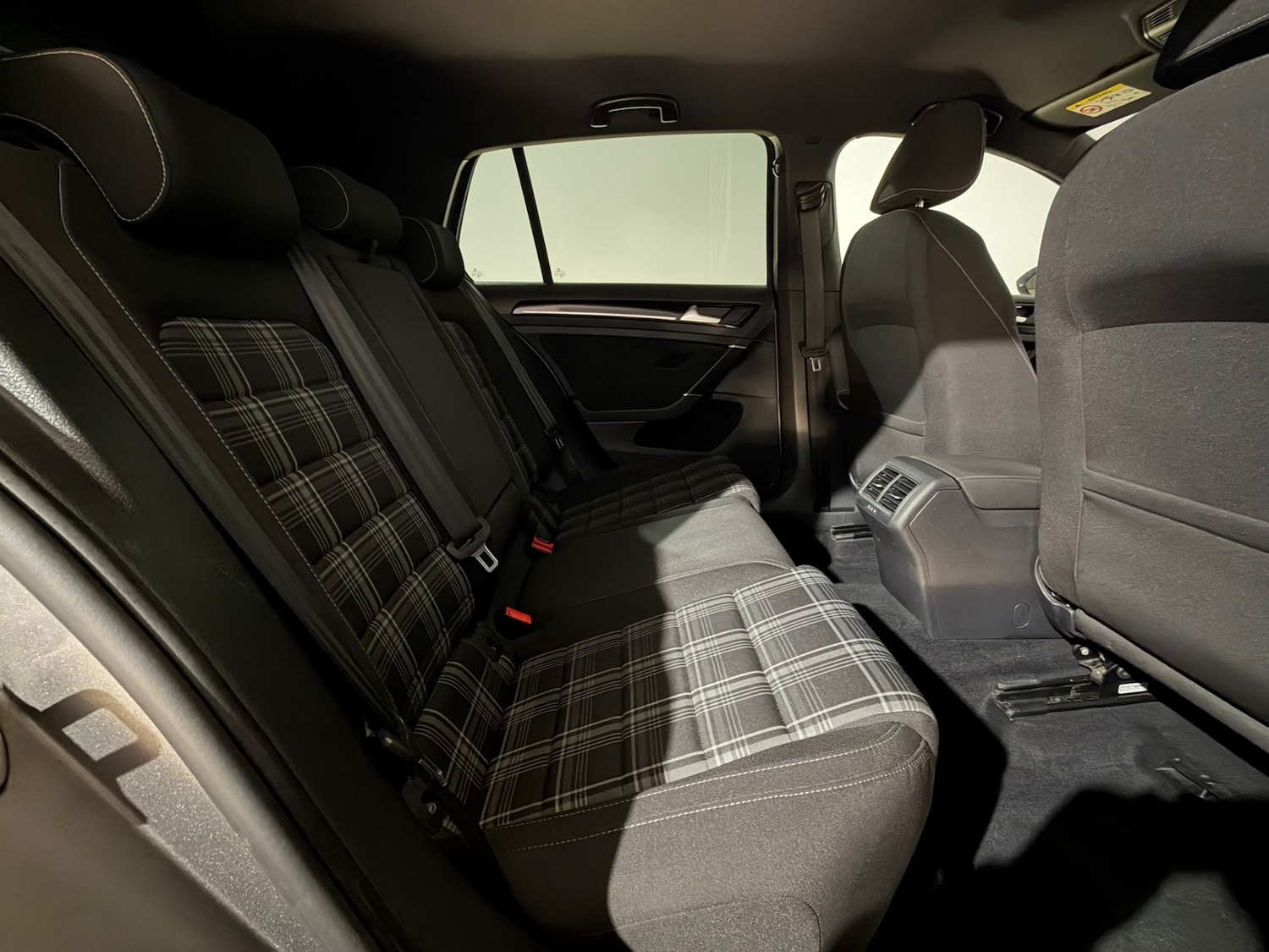 Used Volkswagen Golf 2016 for sale - 77340328: Photo 16