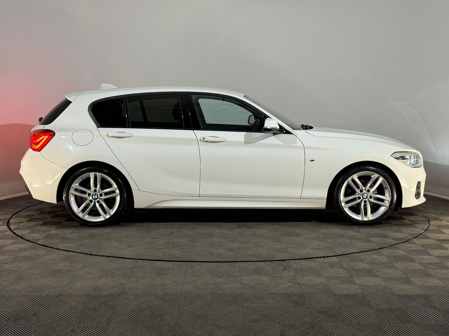 Used BMW 1 Series 2017 for sale - 78089143: Photo 4