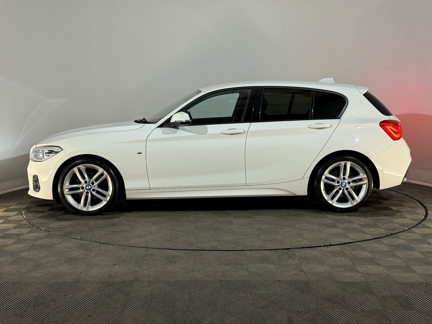 Used BMW 1 Series 2017 for sale - 78089143: Photo 5