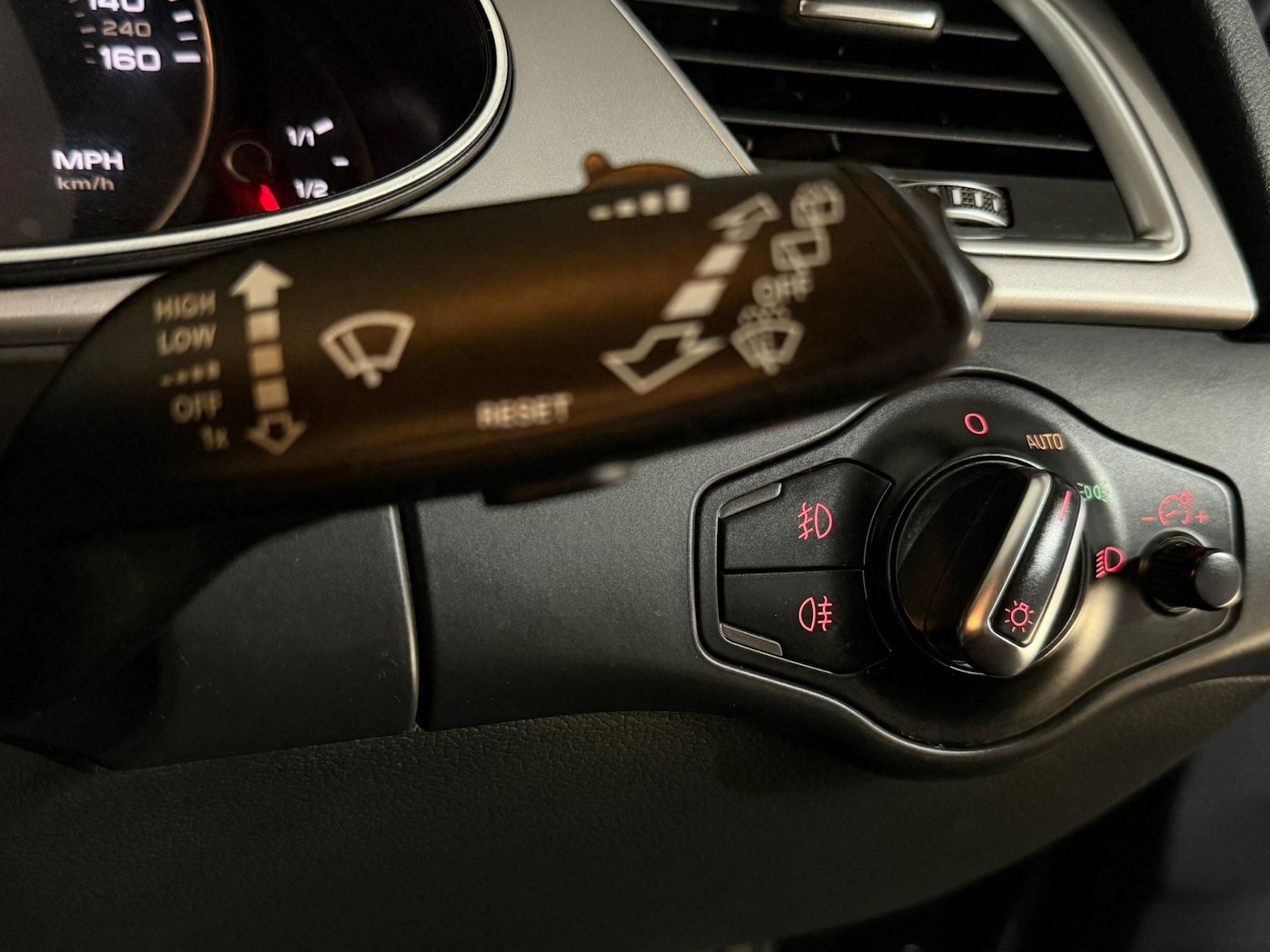 Used Audi A4 2014 for sale - 77739533: Photo 19