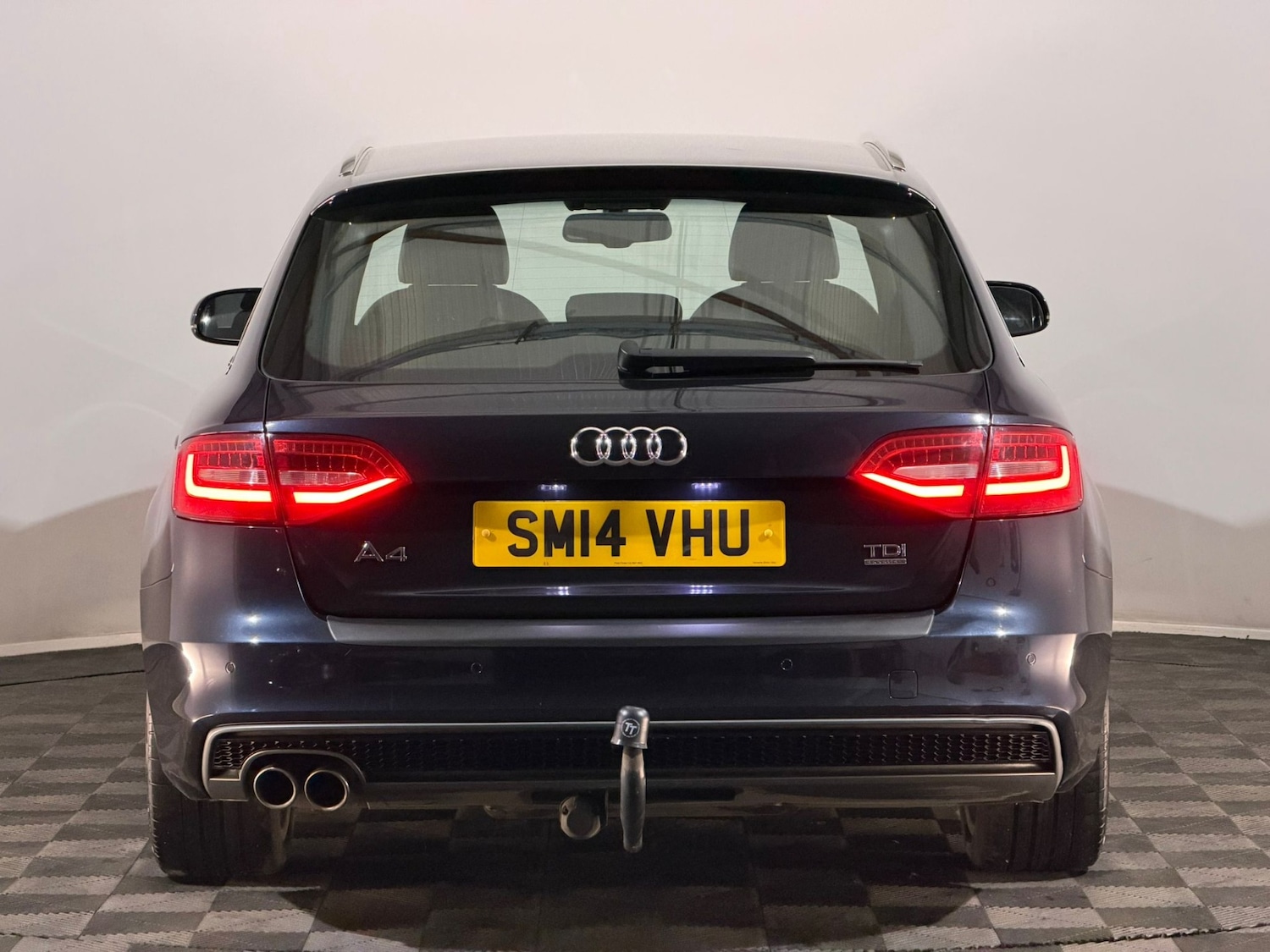 Used Audi A4 2014 for sale - 77739533: Photo 7