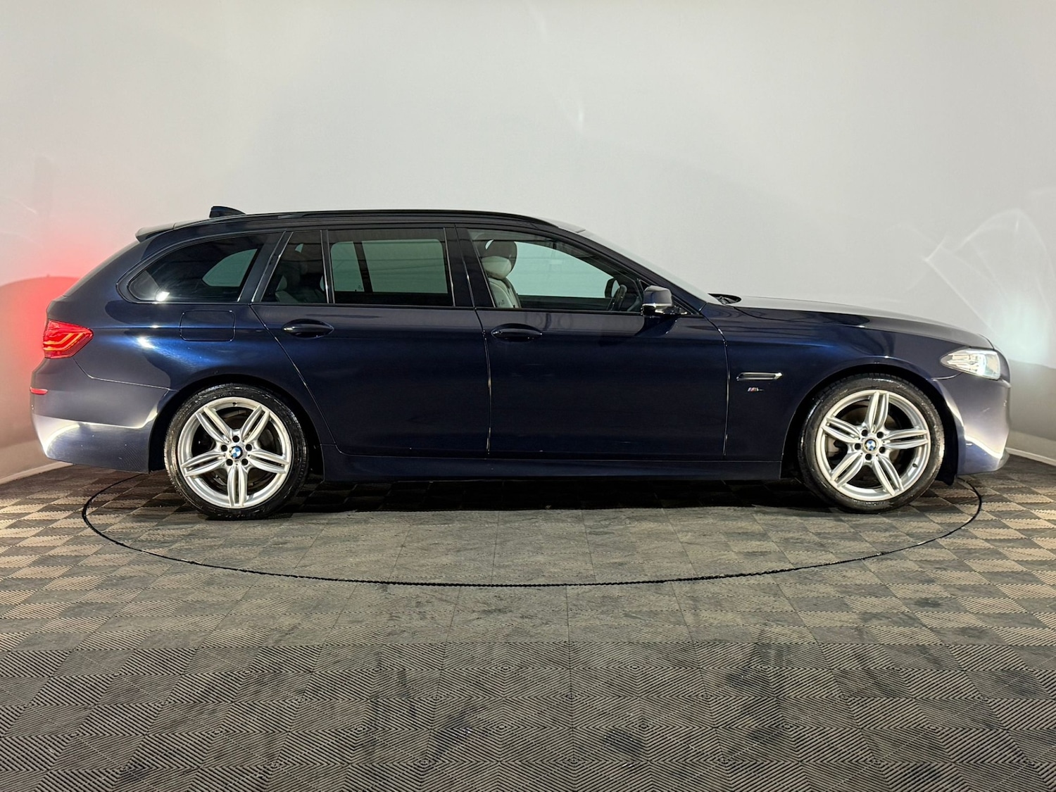 Used BMW 5 Series 2014 for sale - 76968613: Photo 4