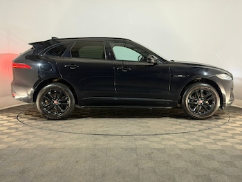 Used Jaguar F-Pace 2017 for sale - 76246301: Photo 4