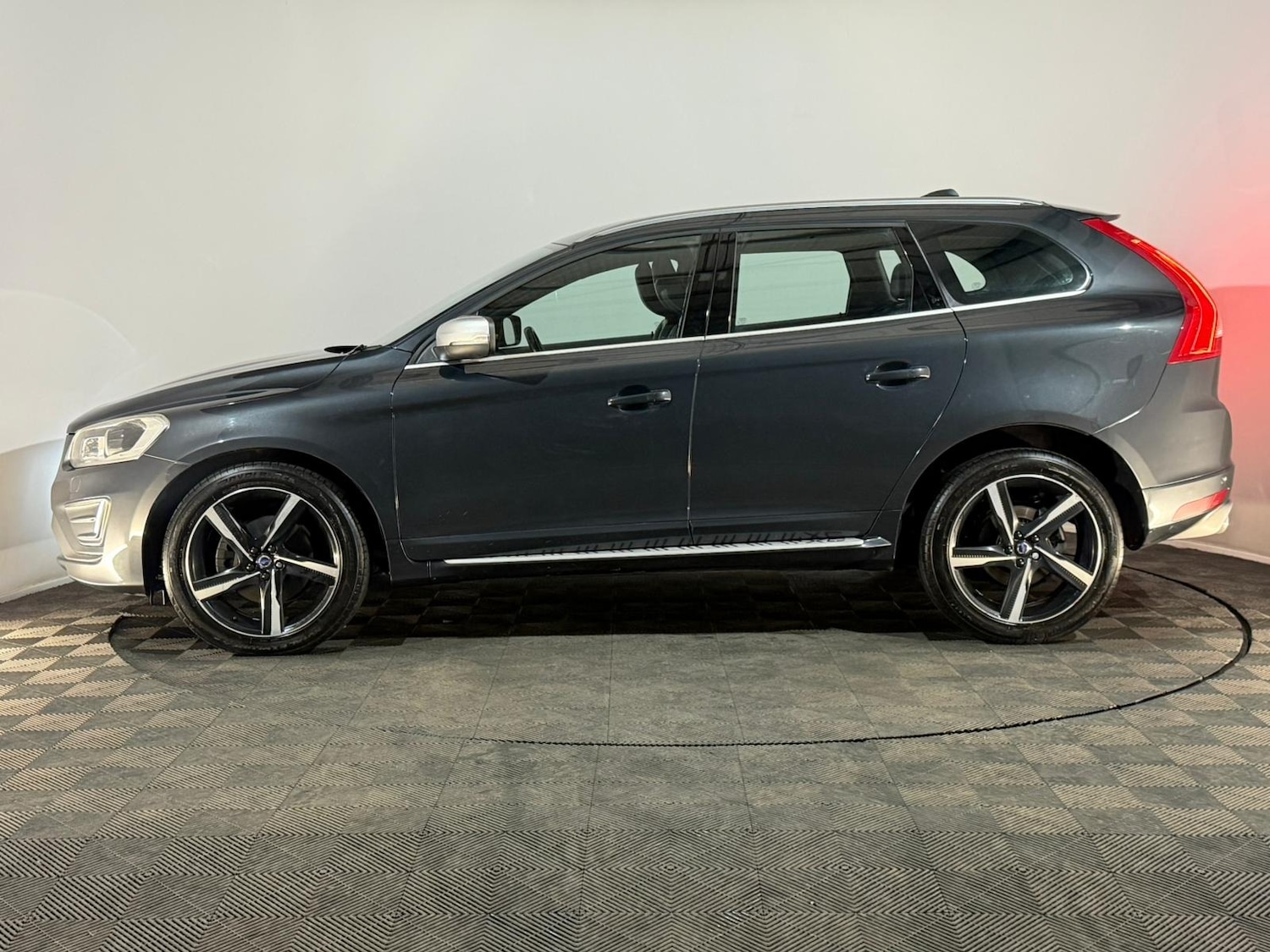Used Volvo XC60 2014 for sale - 77634540: Photo 5