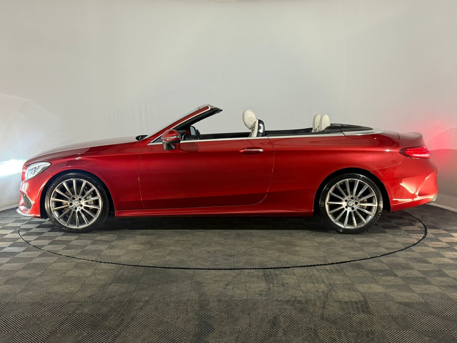 Used Mercedes-Benz C Class 2017 for sale - 77446432: Photo 9