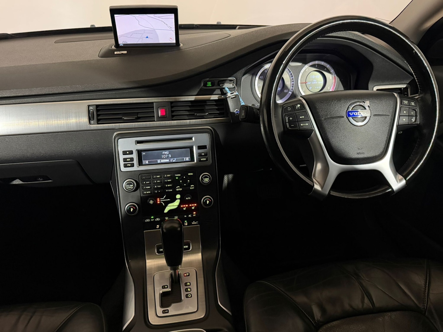 Used Volvo S80 2010 for sale - 77698326: Photo 12