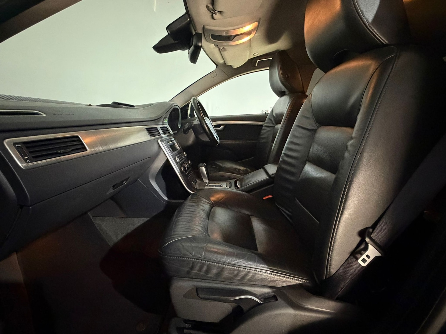 Used Volvo S80 2010 for sale - 77698326: Photo 17