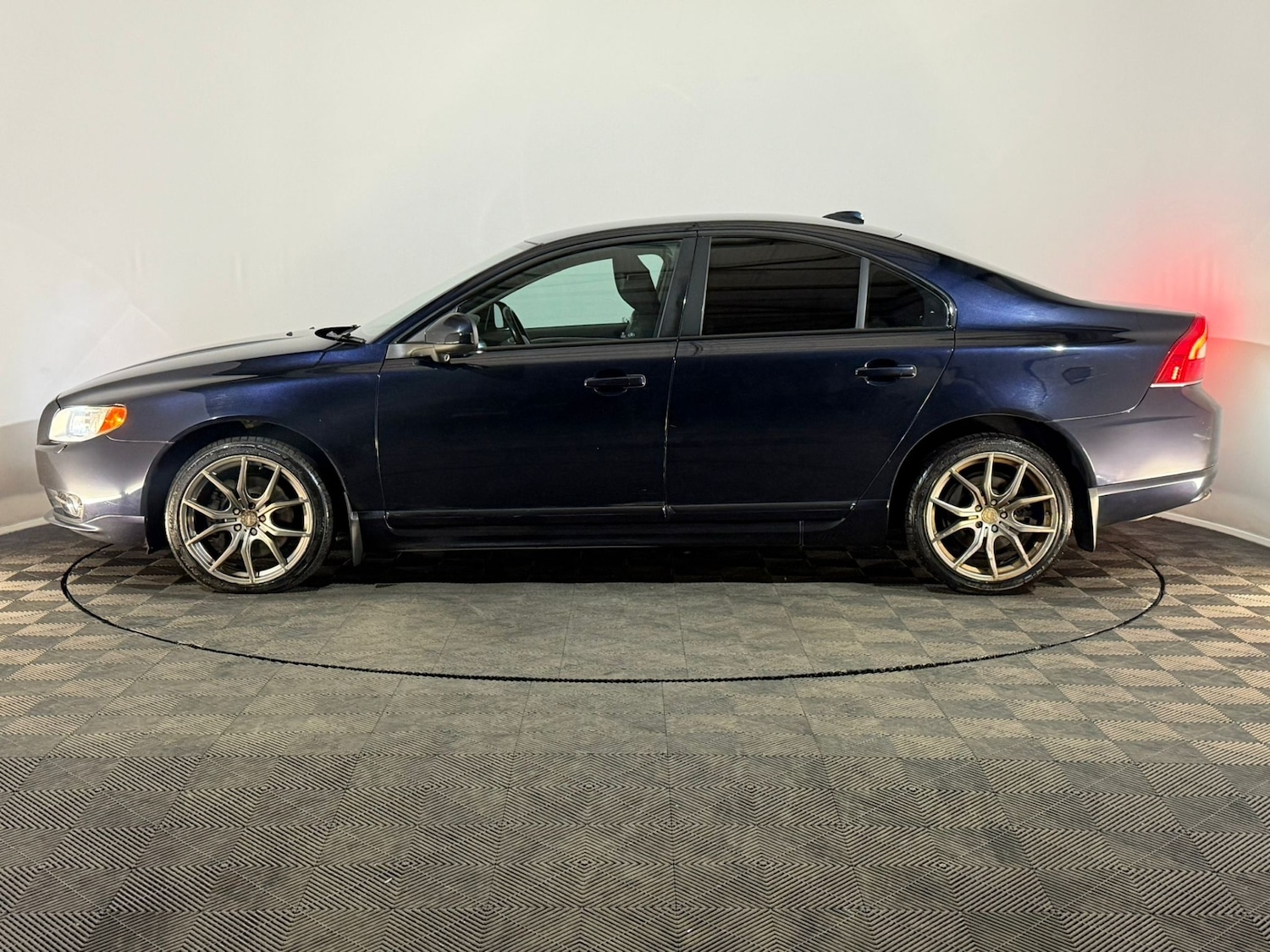 Used Volvo S80 2010 for sale - 77698326: Photo 5