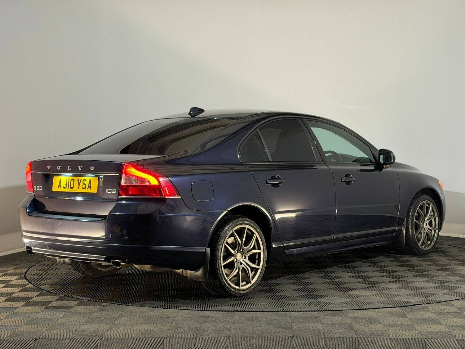 Used Volvo S80 2010 for sale - 77698326: Photo 6