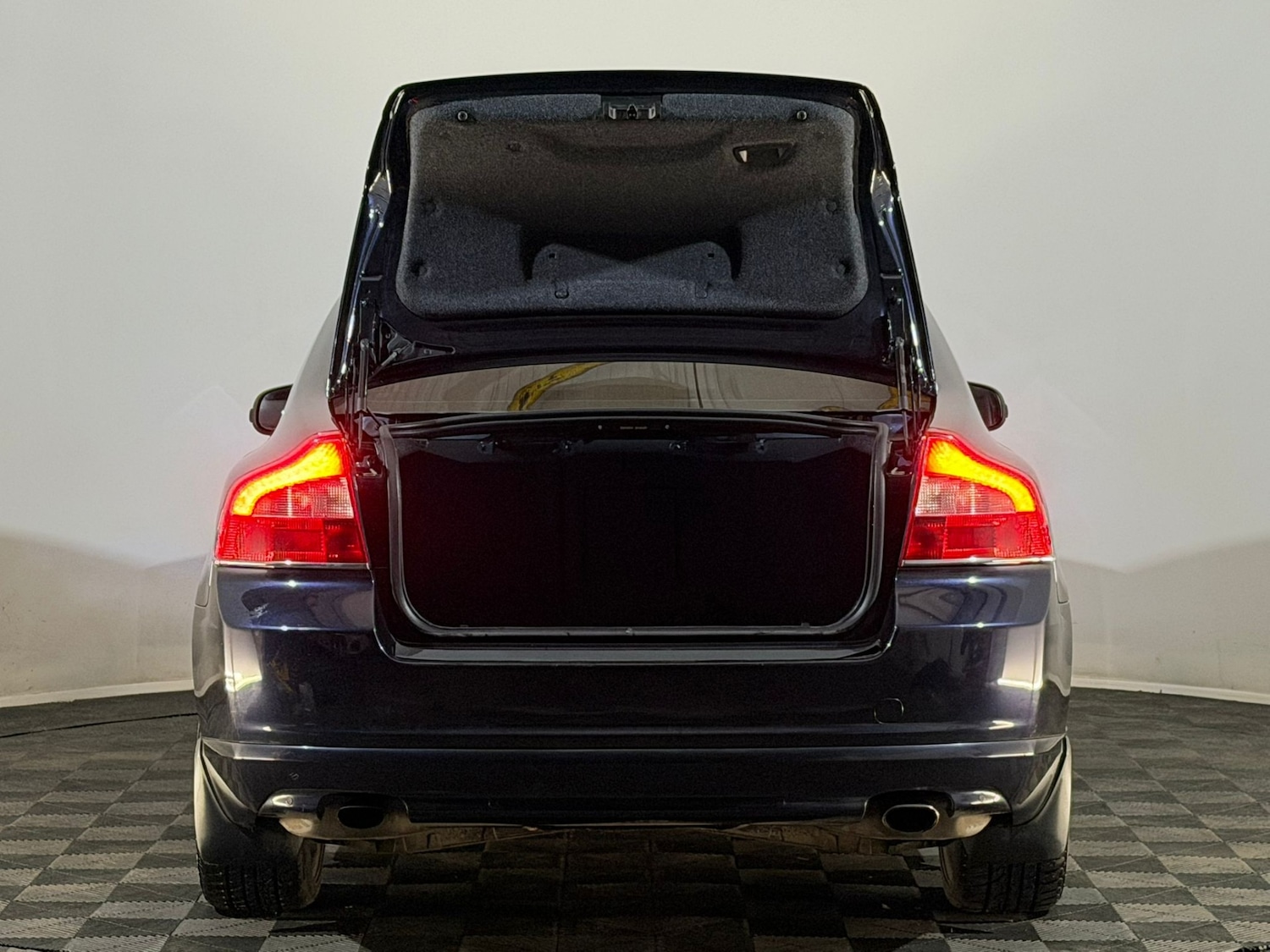 Used Volvo S80 2010 for sale - 77698326: Photo 8