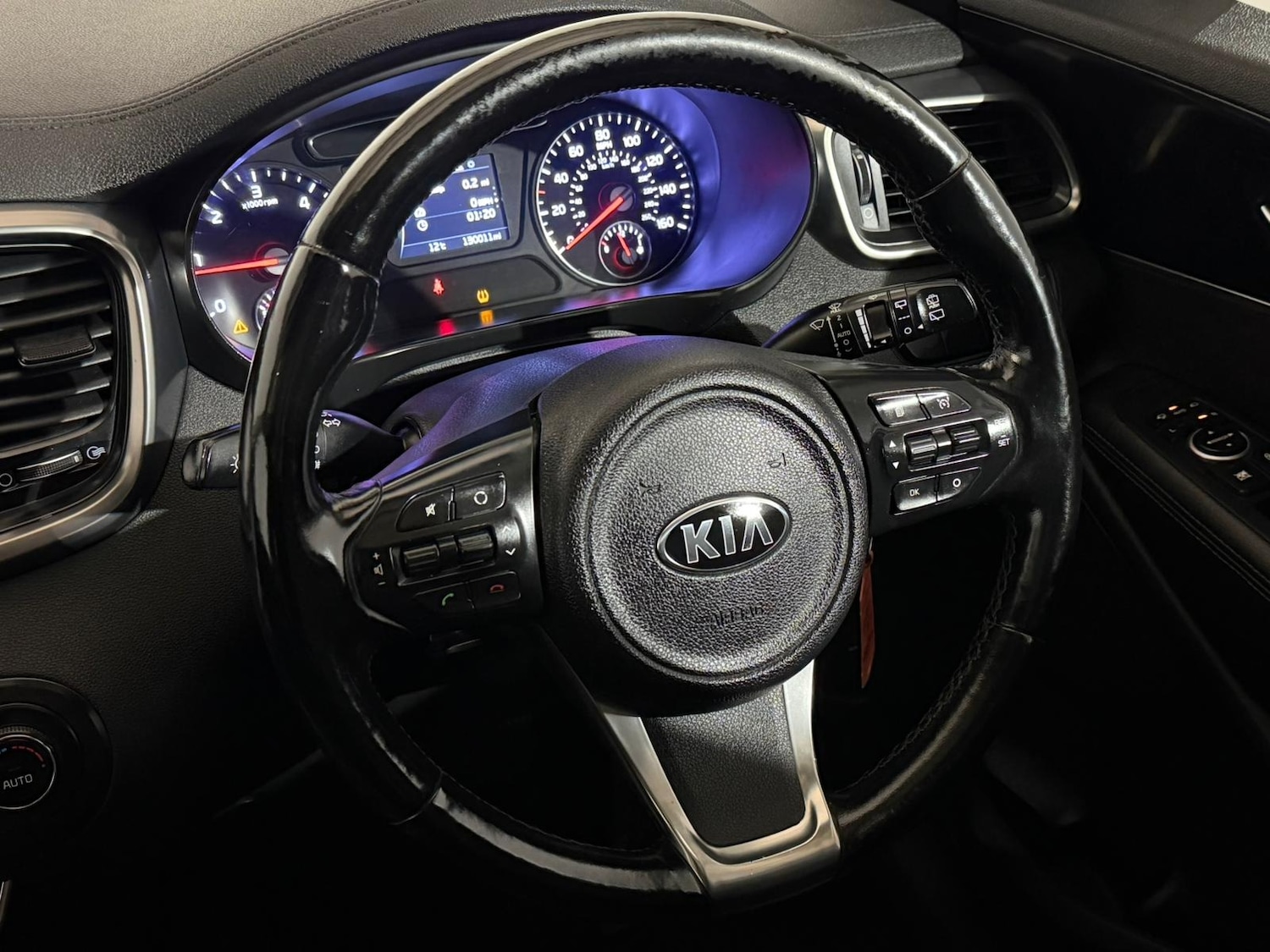 Used Kia Sorento 2016 for sale - 76372408: Photo 12