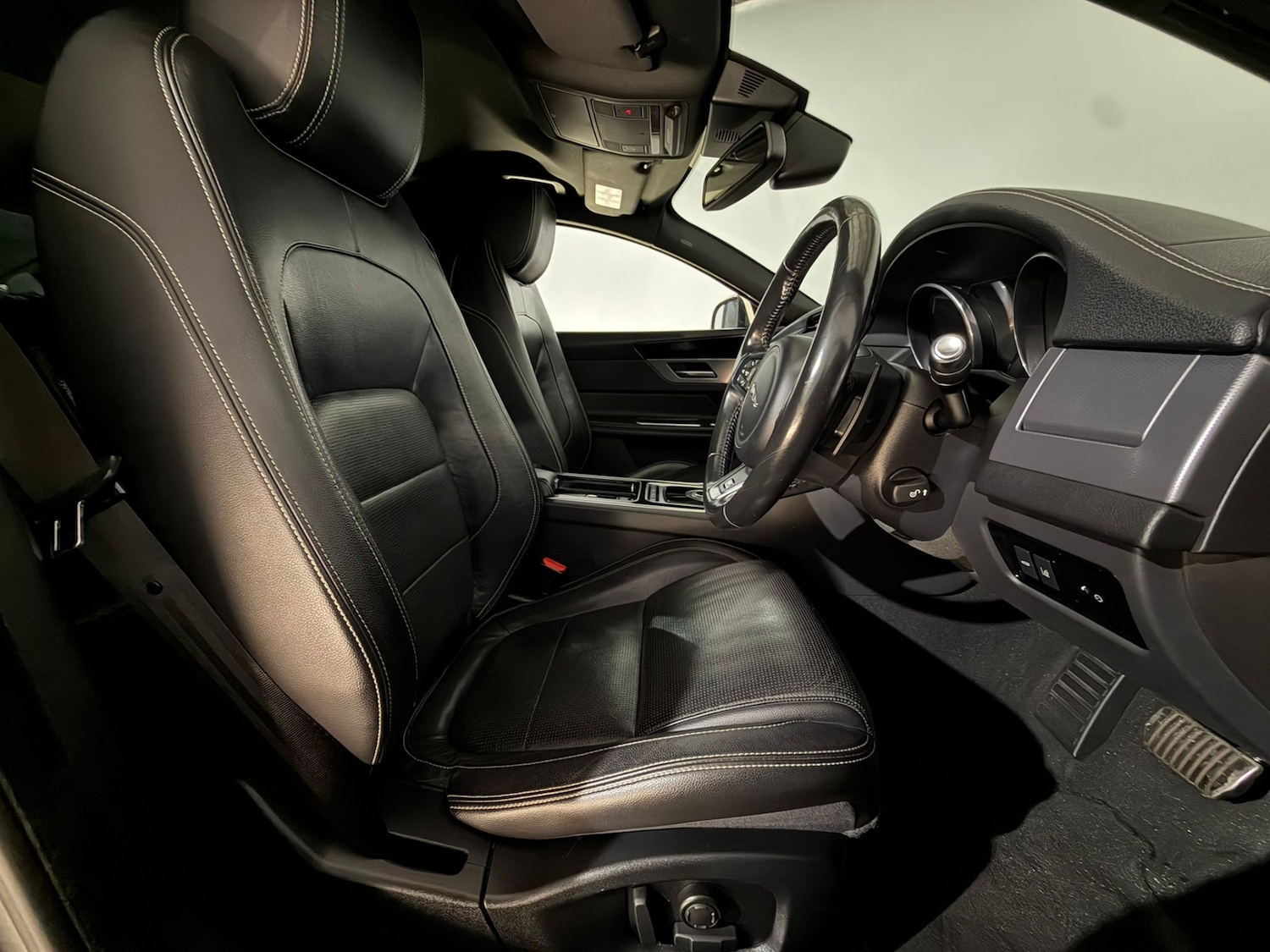 Used Jaguar XF 2016 for sale - 77627130: Photo 16