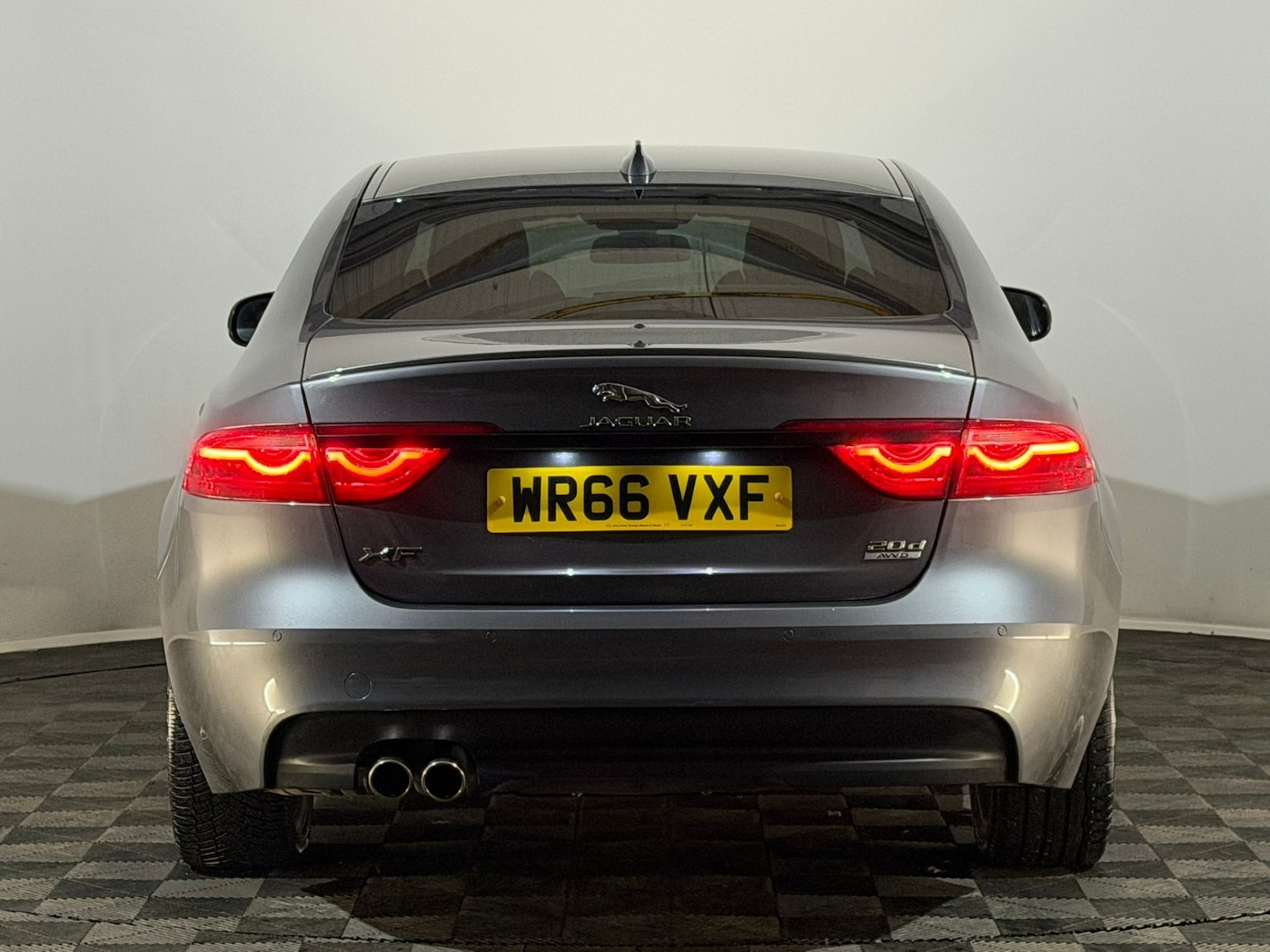 Used Jaguar XF 2016 for sale - 77627130: Photo 7