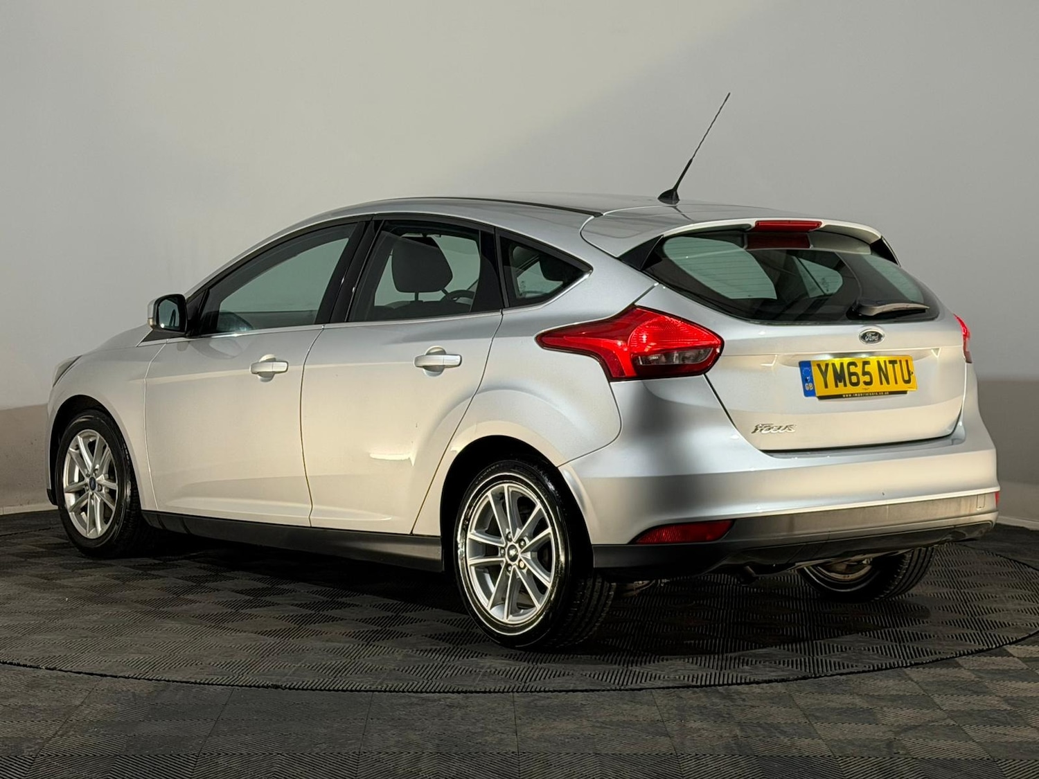 Used Ford Focus 2016 for sale - 76931790: Photo 9