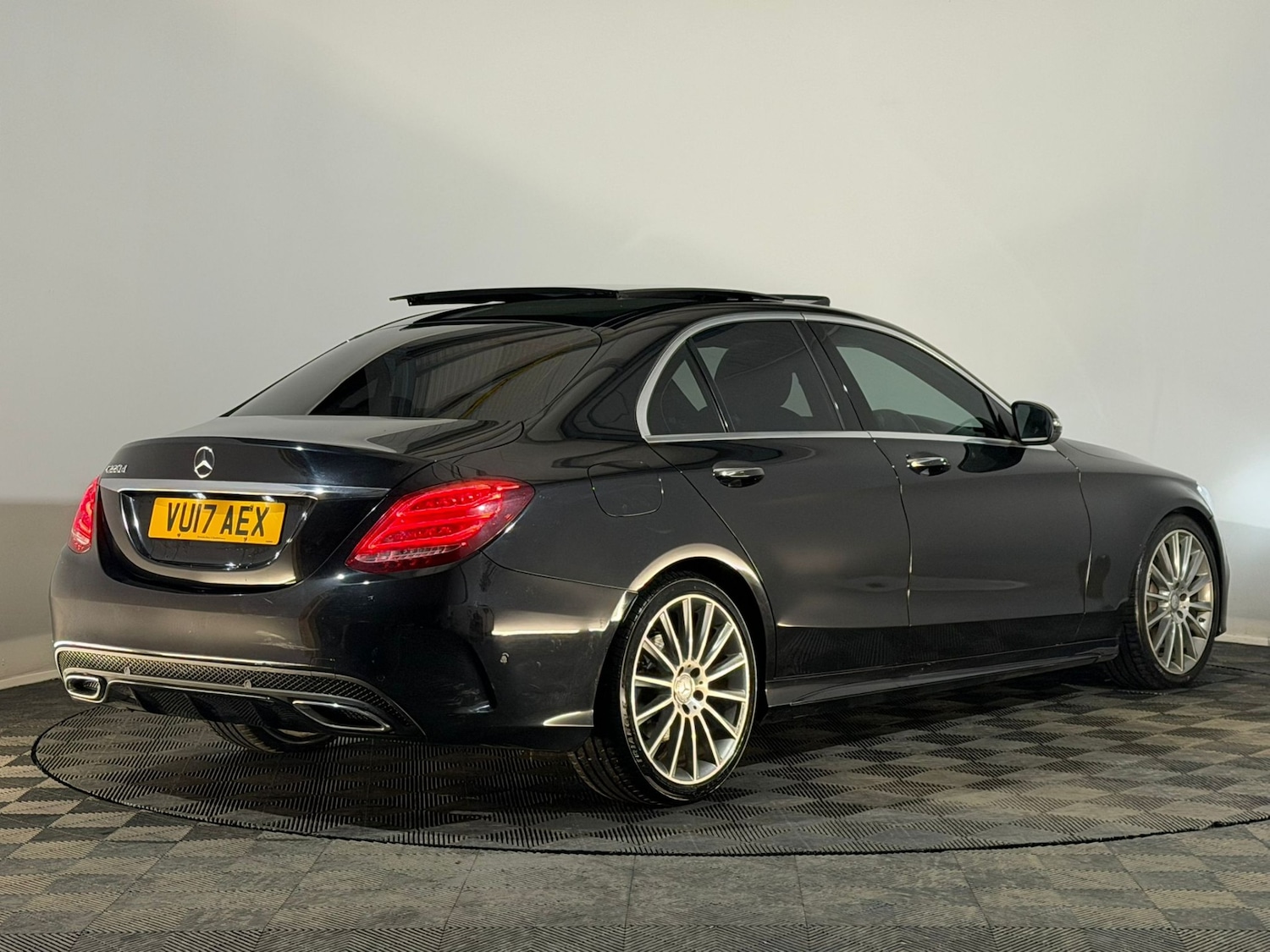 Used Mercedes-Benz C Class 2017 for sale - 77223045: Photo 6