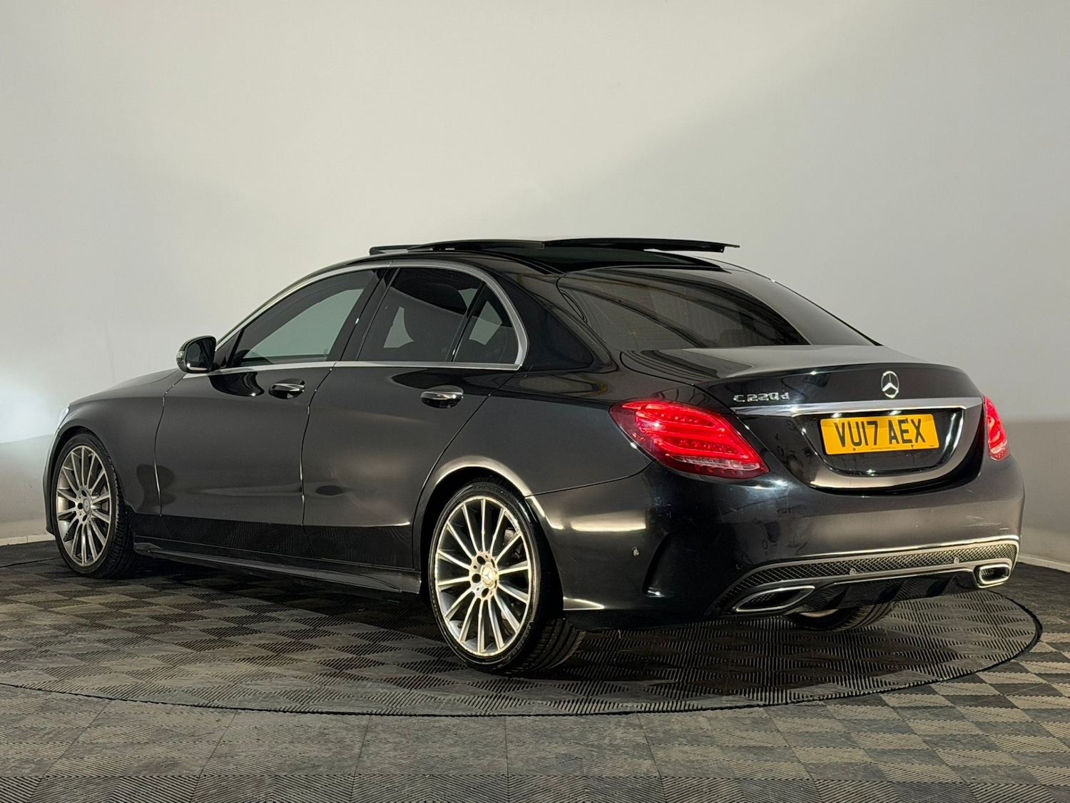 Used Mercedes-Benz C Class 2017 for sale - 77223045: Photo 9