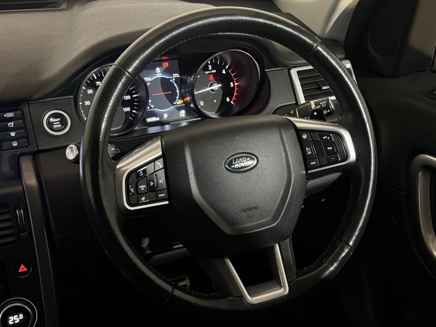 Used Land Rover Discovery Sport 2017 for sale - 77634434: Photo 13