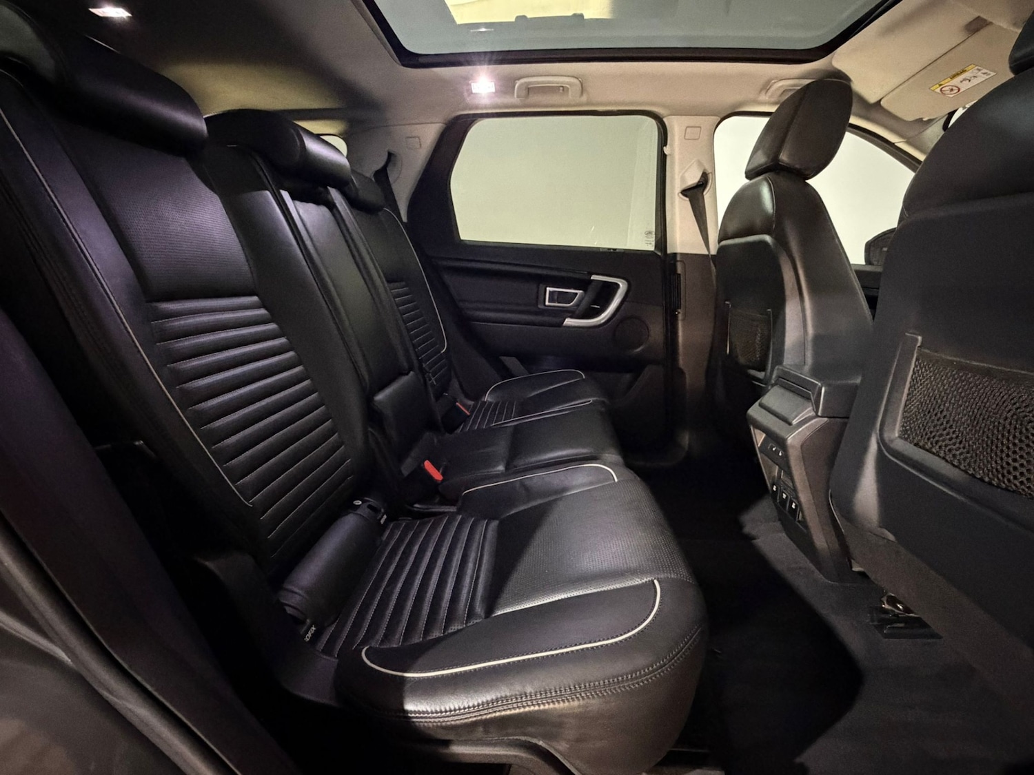 Used Land Rover Discovery Sport 2017 for sale - 77634434: Photo 18