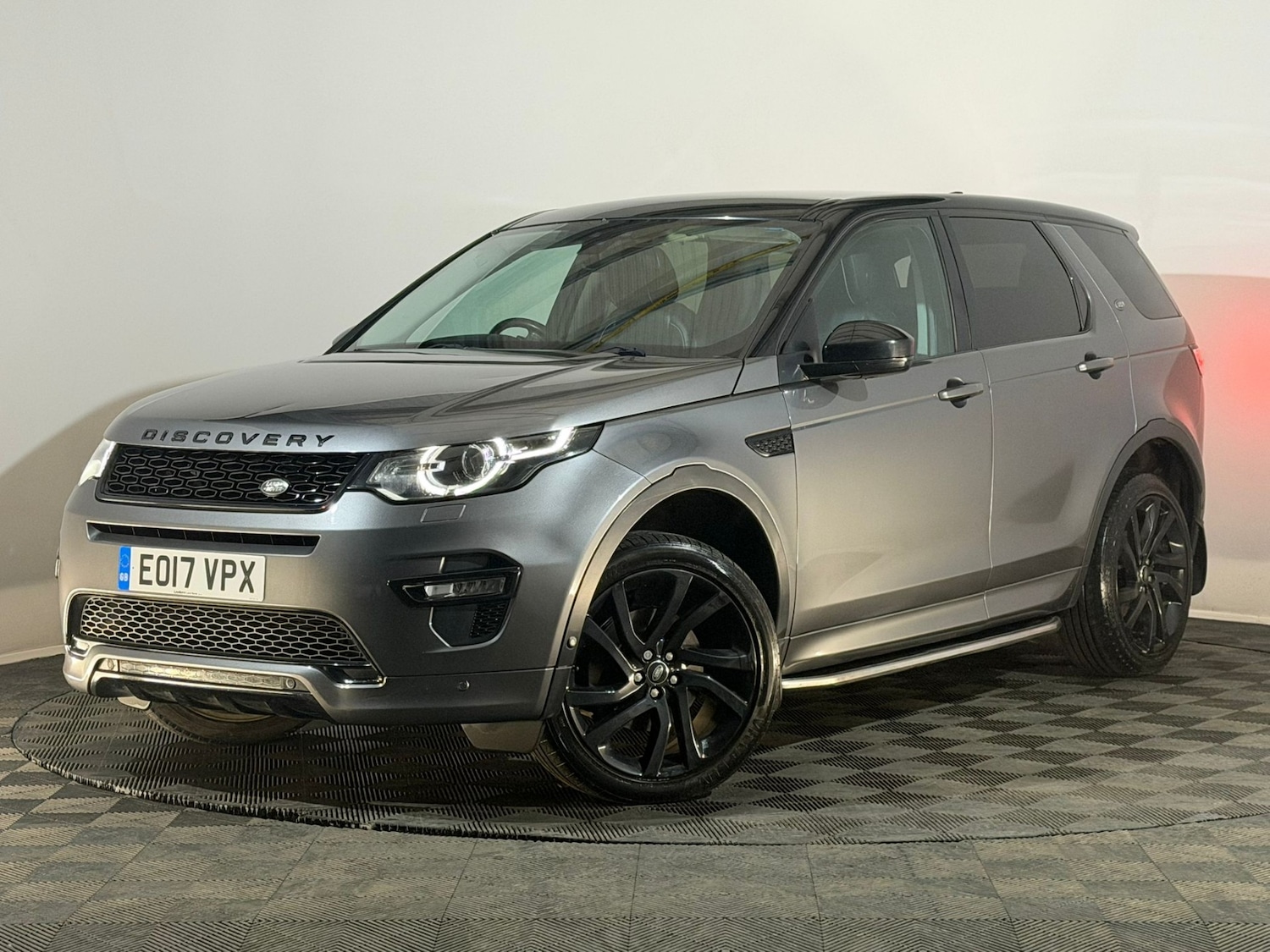 Used Land Rover Discovery Sport 2017 for sale - 77634434: Photo 3
