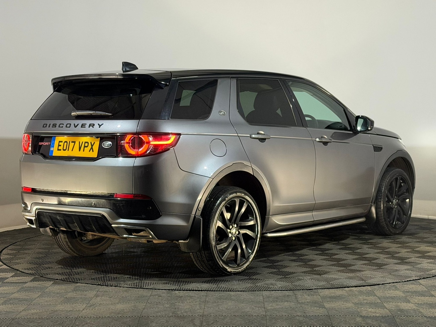 Used Land Rover Discovery Sport 2017 for sale - 77634434: Photo 6