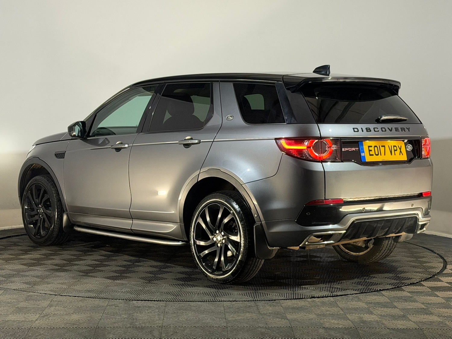 Used Land Rover Discovery Sport 2017 for sale - 77634434: Photo 9