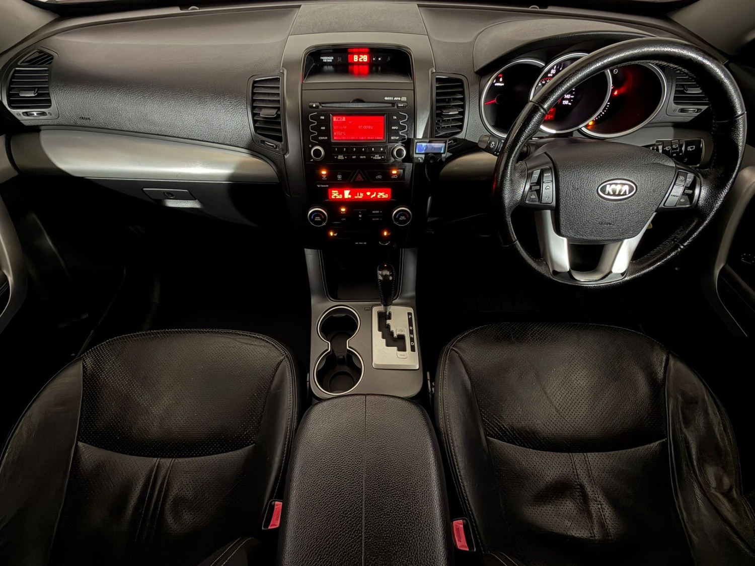 Used Kia Sorento 2010 for sale - 77647775: Photo 11