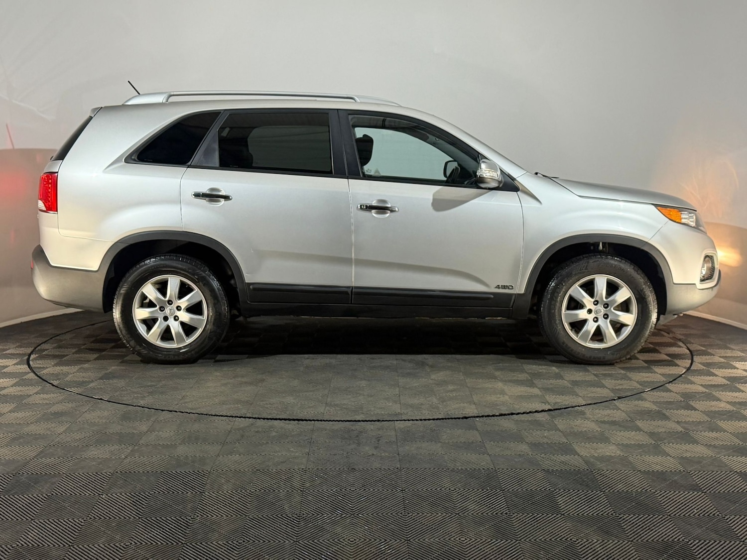 Used Kia Sorento 2010 for sale - 77647775: Photo 4