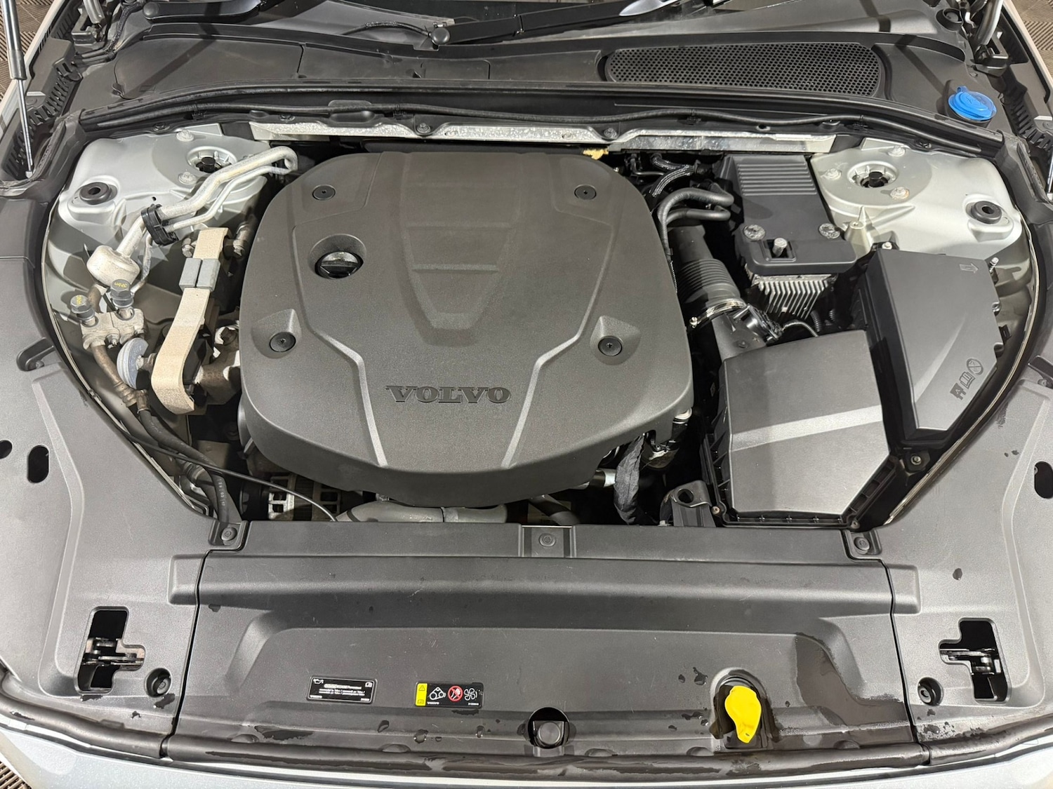 Used Volvo V90 2017 for sale - 76128666: Photo 10