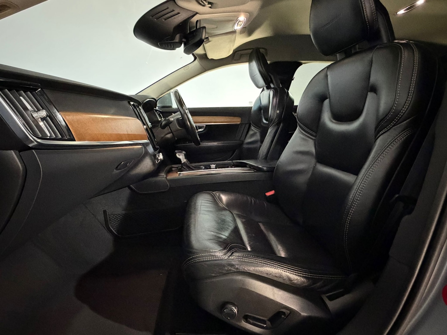 Used Volvo V90 2017 for sale - 76128666: Photo 16