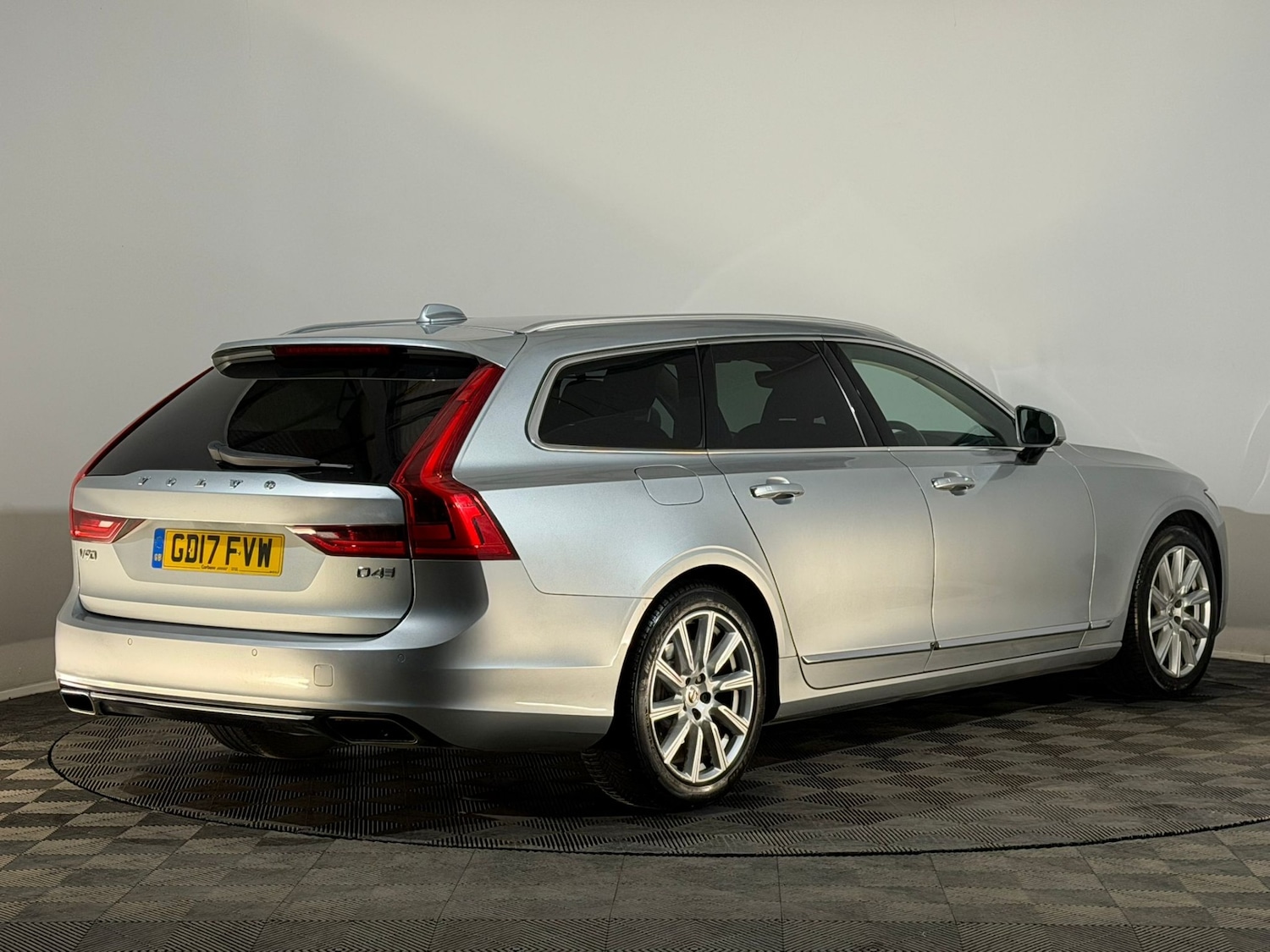 Used Volvo V90 2017 for sale - 76128666: Photo 6