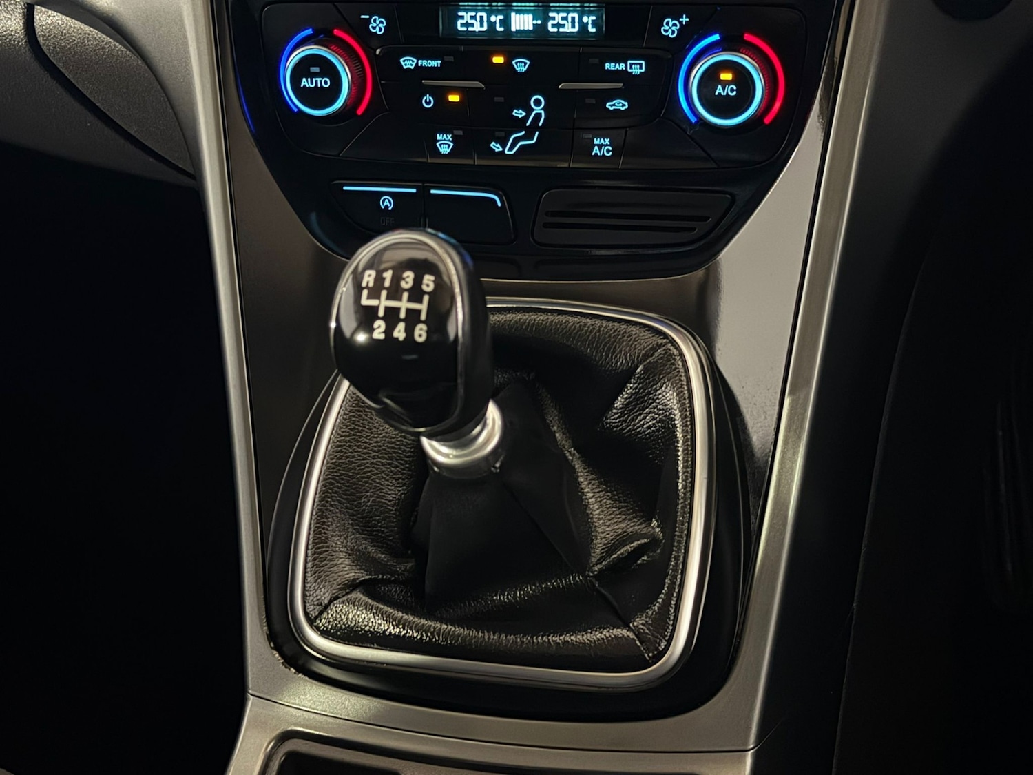 Used Ford Kuga 2017 for sale - 77125888: Photo 15