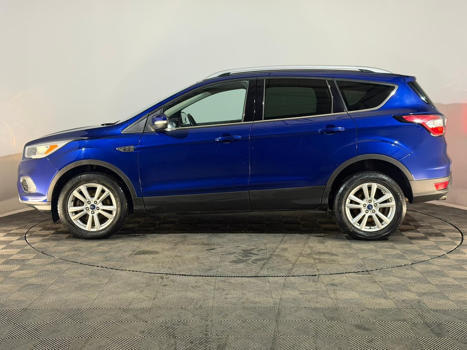 Used Ford Kuga 2017 for sale - 77125888: Photo 5