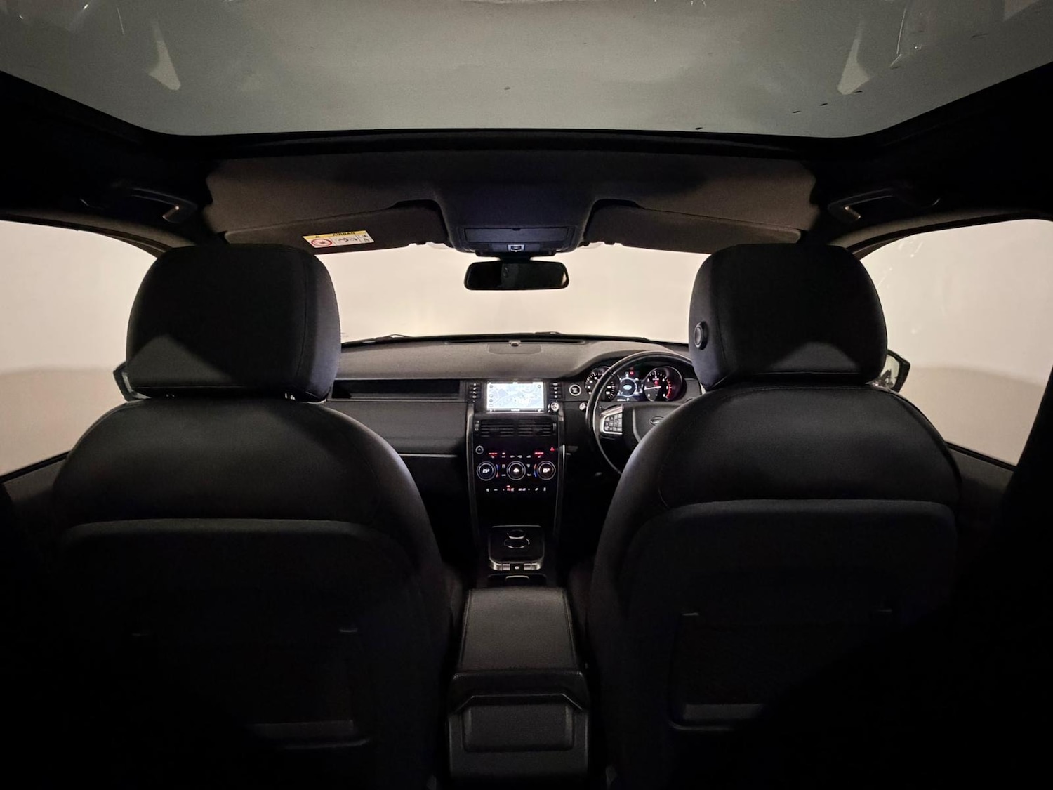 Used Land Rover Discovery Sport 2018 for sale - 76605385: Photo 11